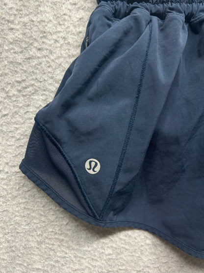 Lululemon Hotty Hot Short II 2.5" Size 4 True Navy (Second Release)
