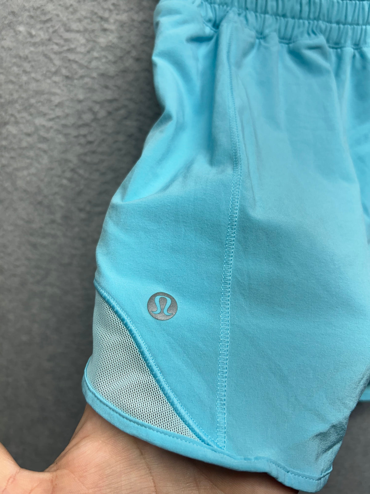 Lululemon Hotty Hot High-Rise Lined Short 4" Size 4 Blue Chill