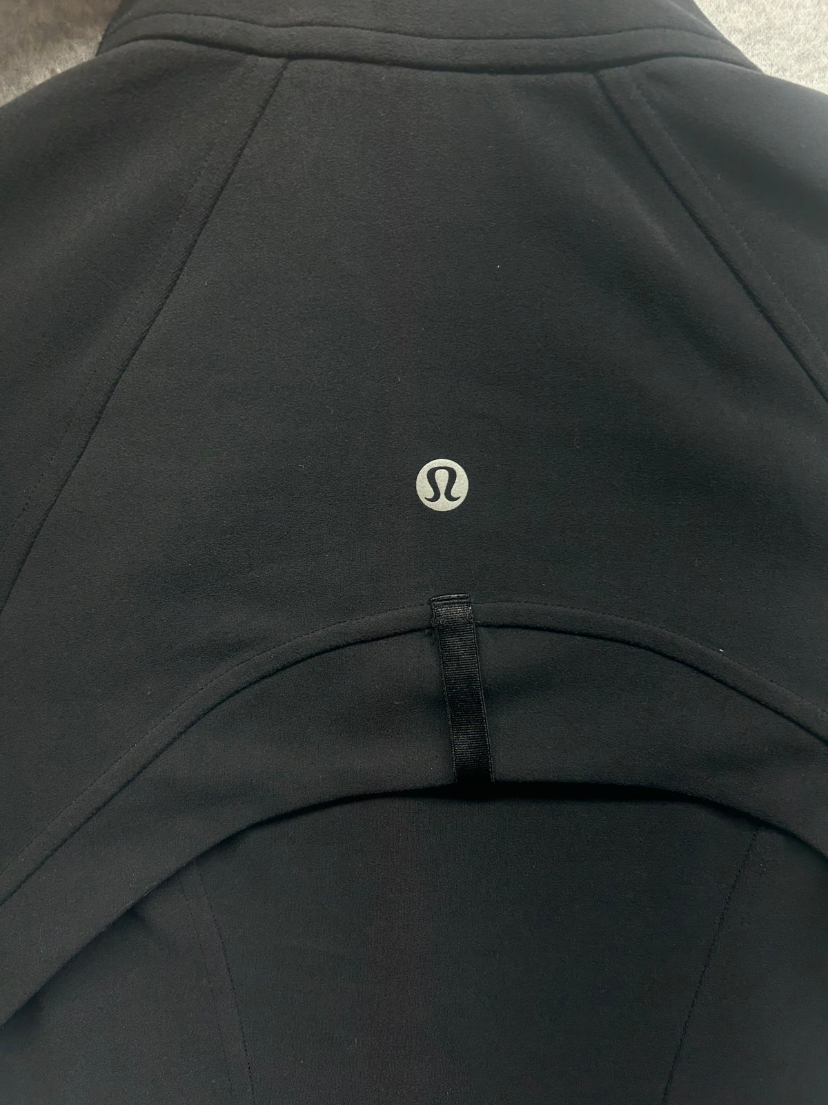 Lululemon Nulu Cropped Define Jacket Size 0 Black