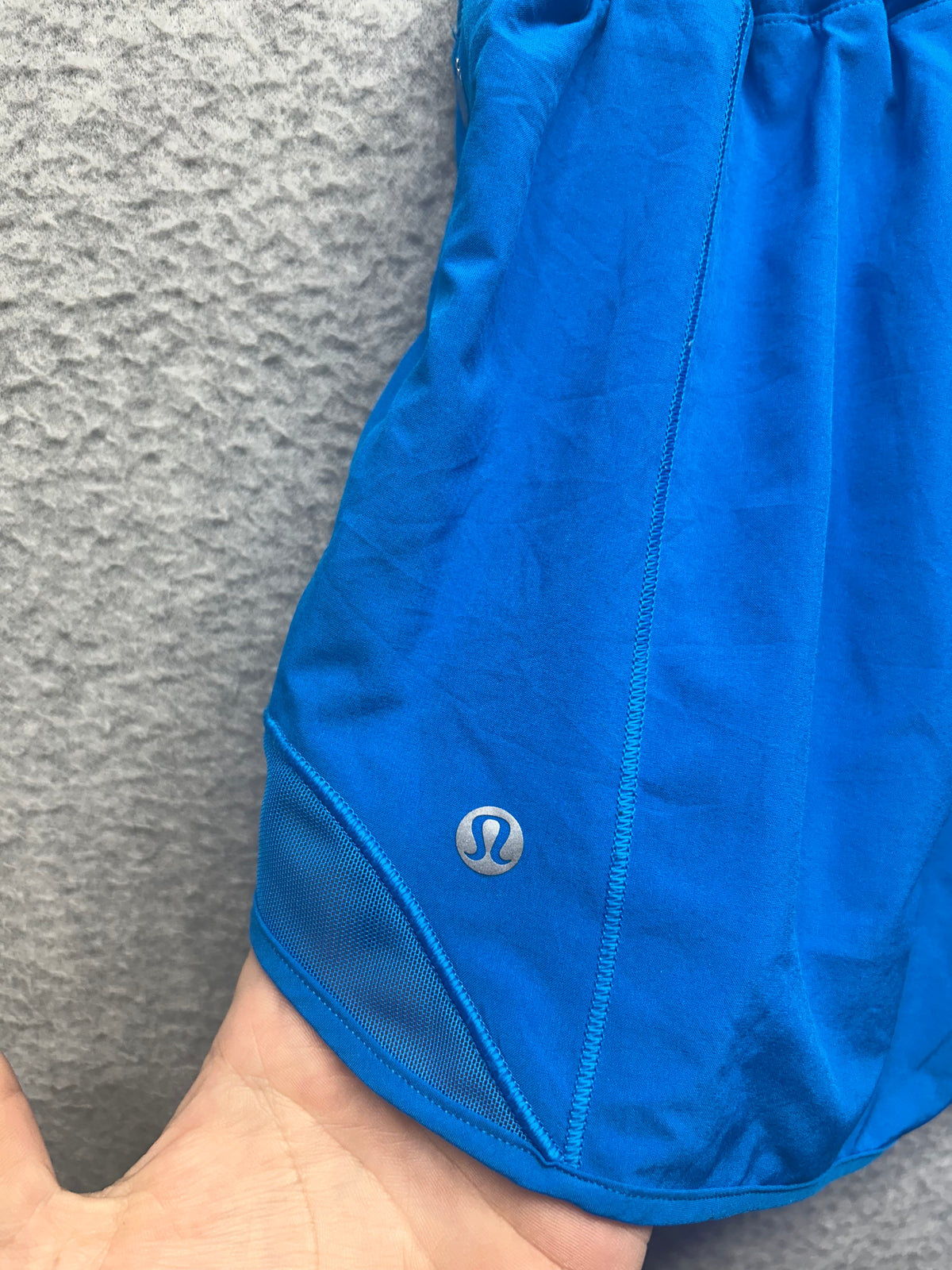 Lululemon Hotty Hot Low-Rise Lined Short 4" Size 4 Poolside