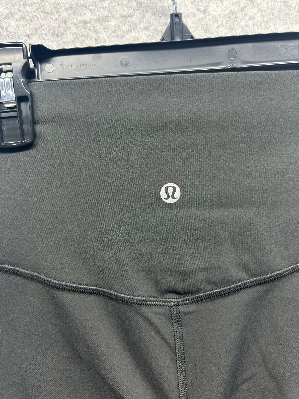 Lululemon Align Short 6" Size 4 Graphite Grey