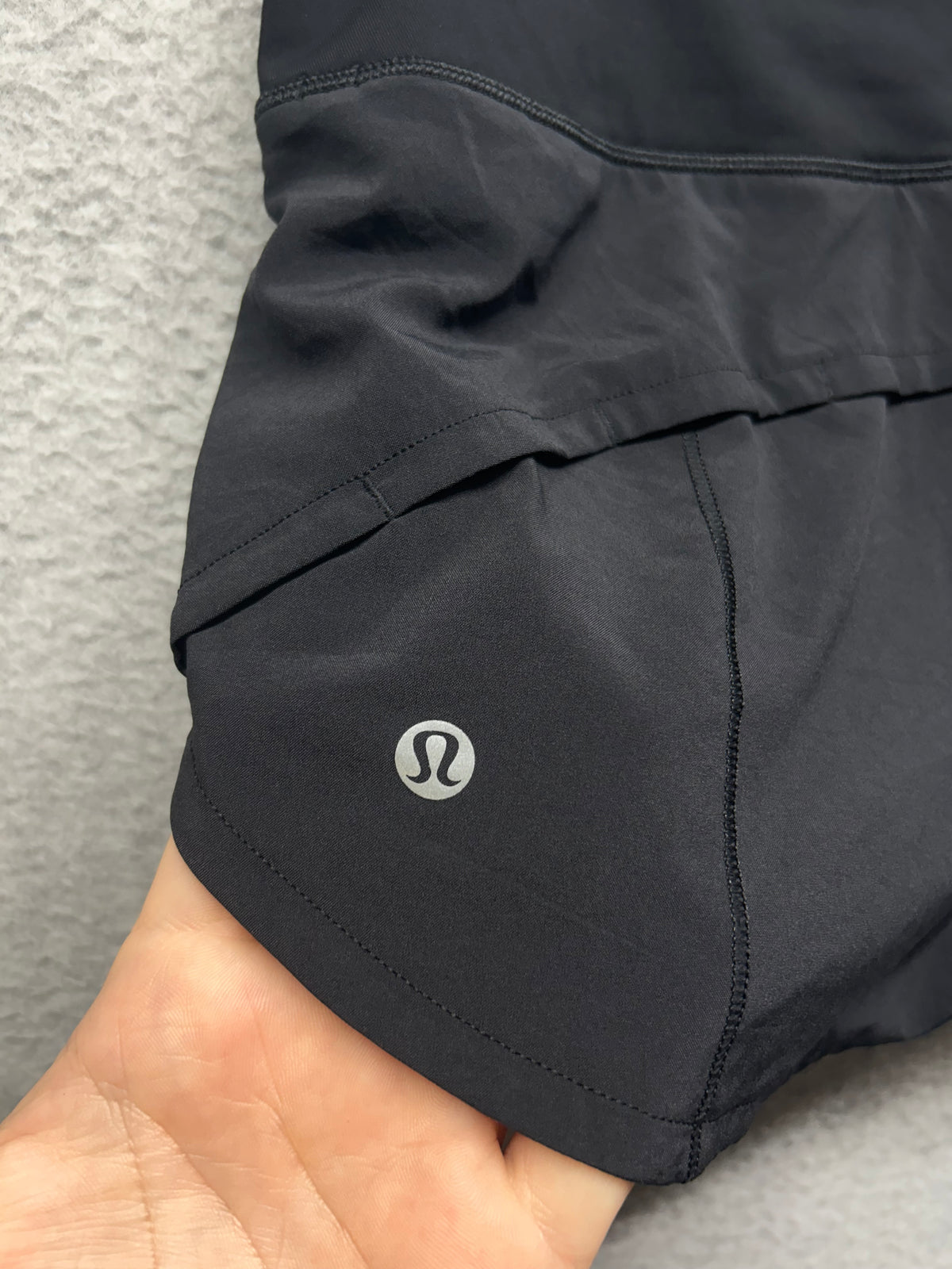 Lululemon Speed Up Short High-Rise 2.5" Size 2 Black (First Release)