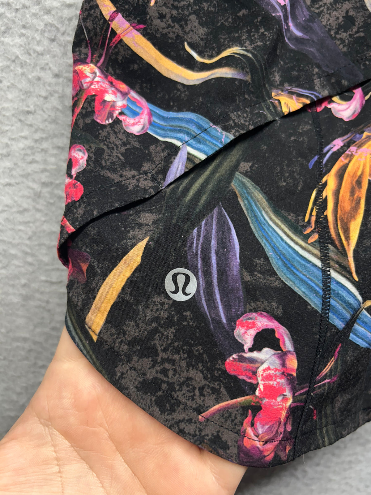 Lululemon Speed Up Mid-Rise Lined Short 4" Size 2 Veiled Floral Black Multi / Black