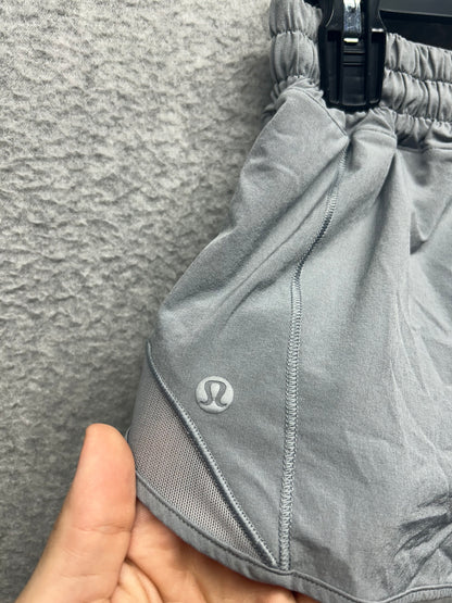 Lululemon Hotty Hot Low-Rise Lined Short 2.5" Size 4 Rhino Grey