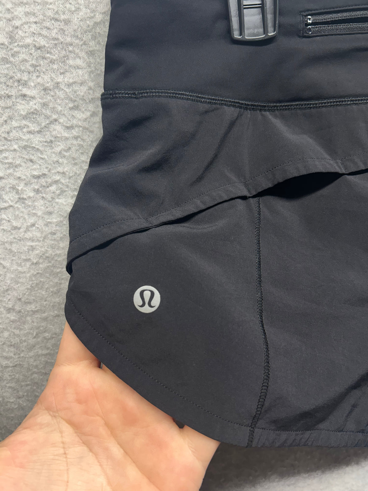 Lululemon Speed Up Short 2.5" Size 4 Black