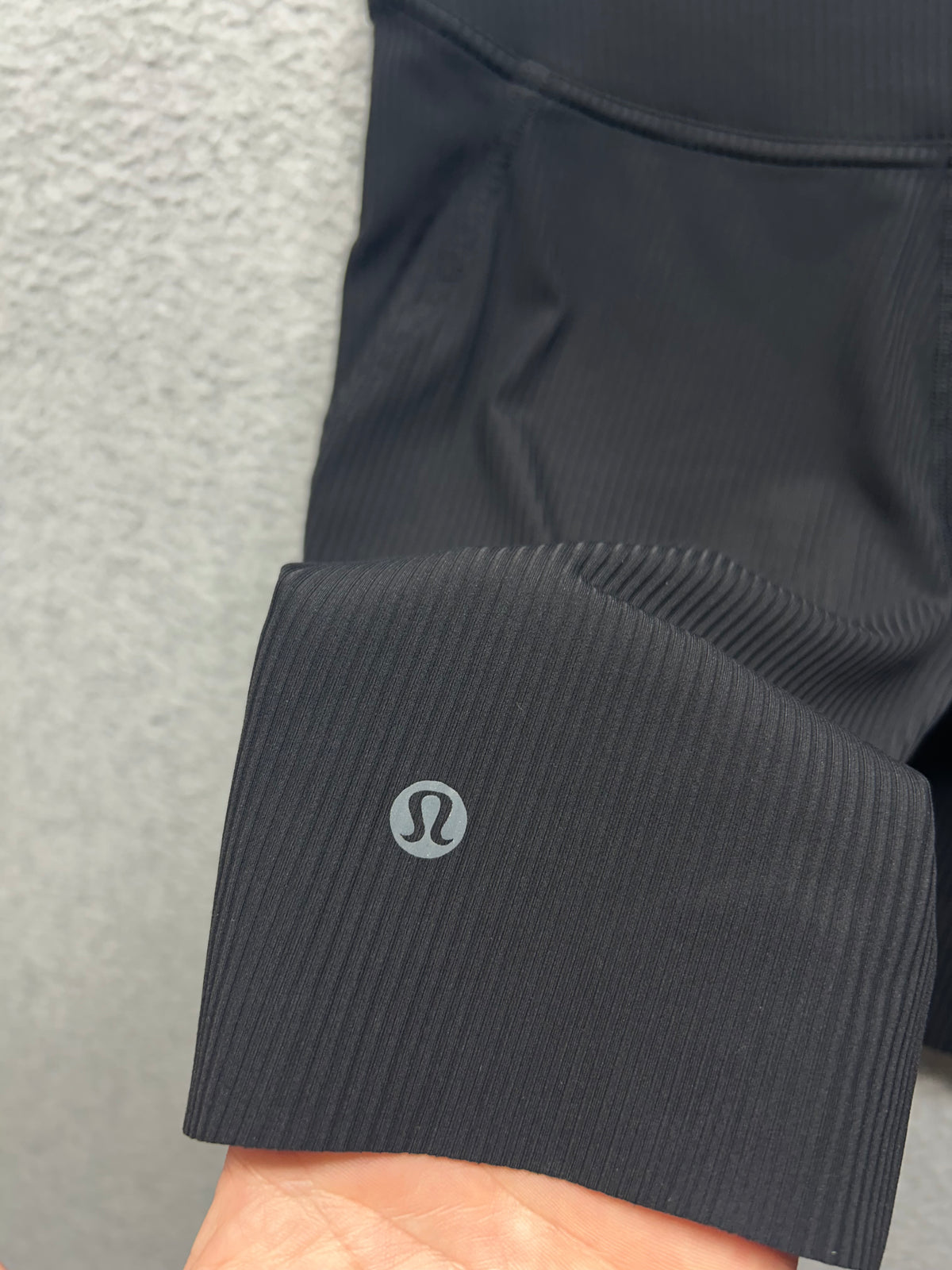 Lululemon Base Pace High-Rise Short 8" Ribbed Nulux Size 4 Black