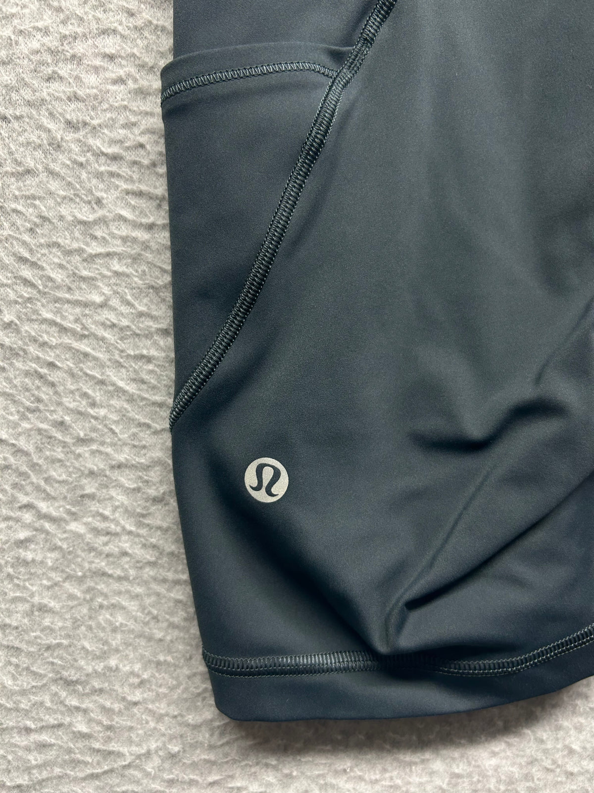 Lululemon Fast And Free Short 6" Non-Reflective Size 4 Melanite