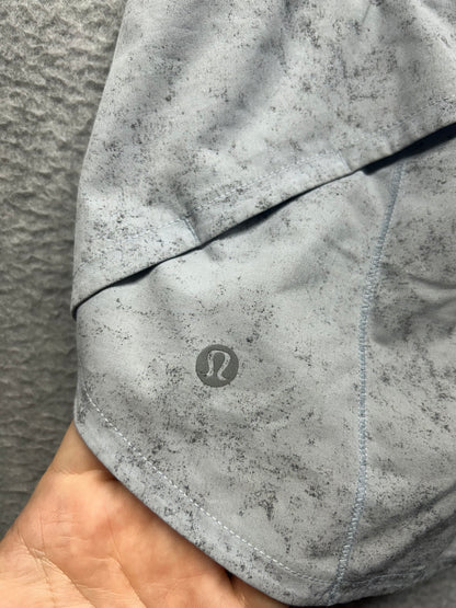 Lululemon Speed Up Mid-Rise Lined Short 4" Size 0 Gravel Dust Pastel Blue Multi / Pastel Blue