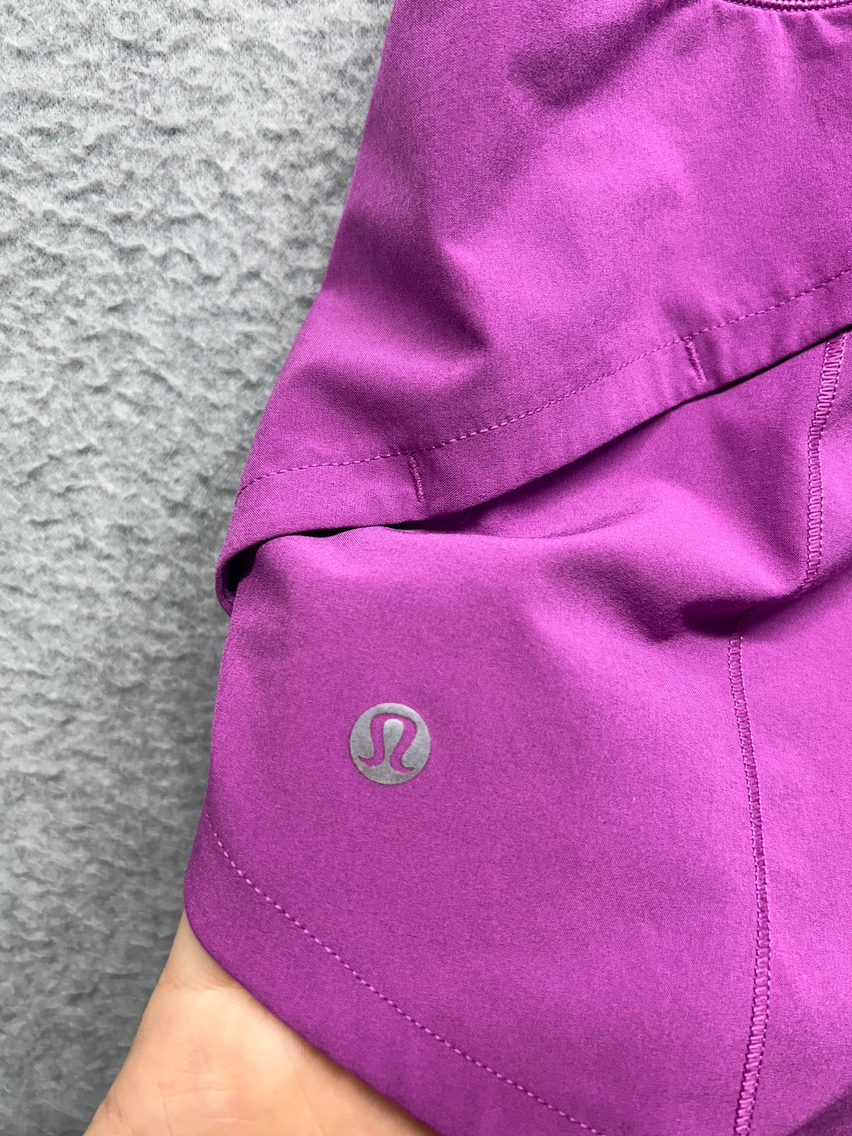 Lululemon Speed Up Mid-Rise Lined Short 4" Size 4 Magenta Purple
