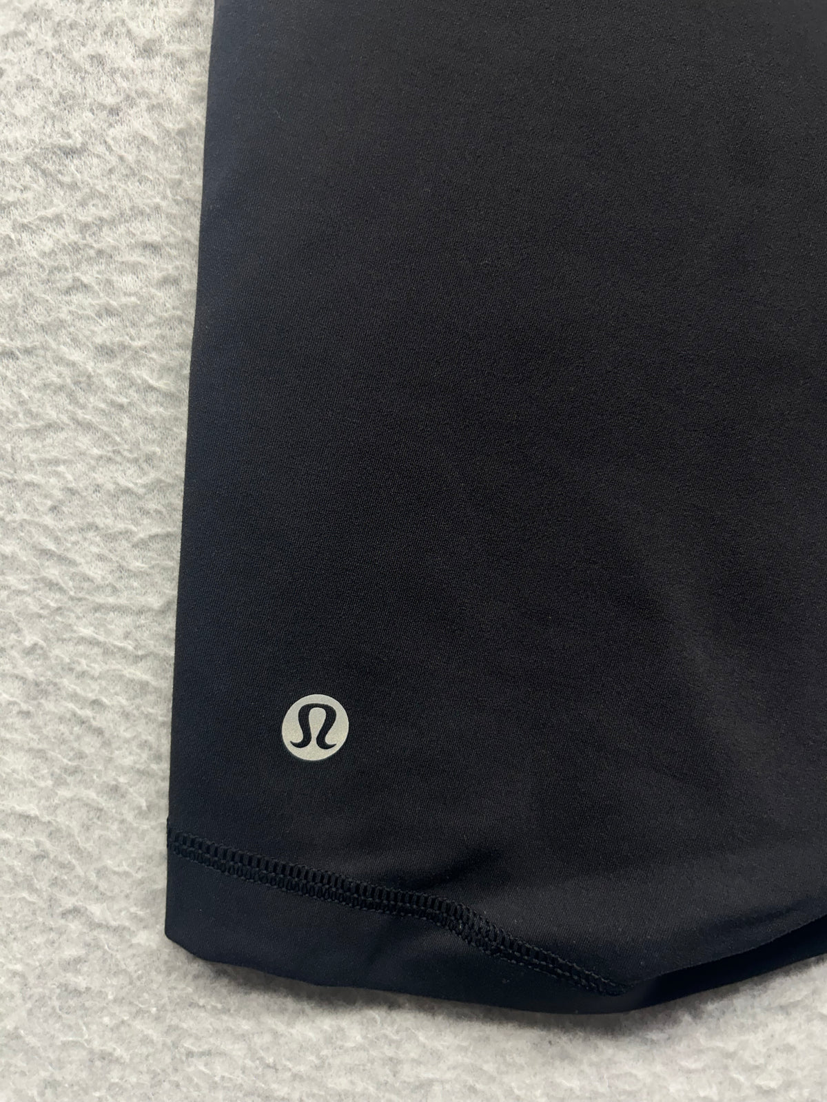 Lululemon Wunder Train High-Rise Short 4" Size 6 Black