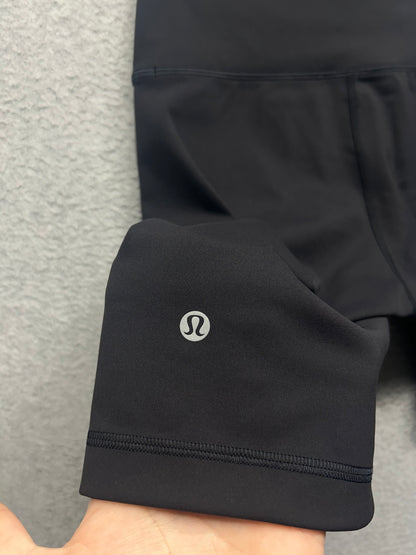 Lululemon Wunder Train Contour Fit High-Rise Short 8" Size 6 Black