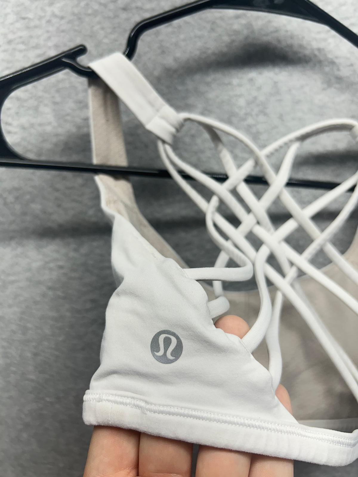 Lululemon Free to Be Bra Wild Size 4 White