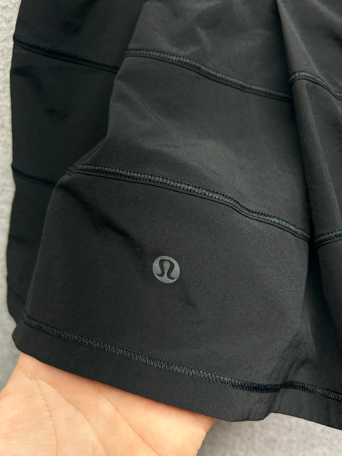 Lululemon Pace Rival Skirt 13" Size 8 Black