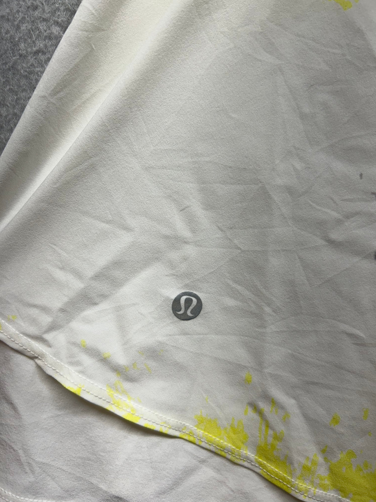 Lululemon Court Rival High-Rise Skirt Extended Liner Size 10 Cross Court Wash Electric Lemon Multi / White