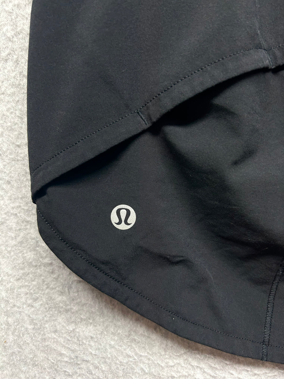 Lululemon Speed Up Short High-Rise 2.5" Size 10 Black