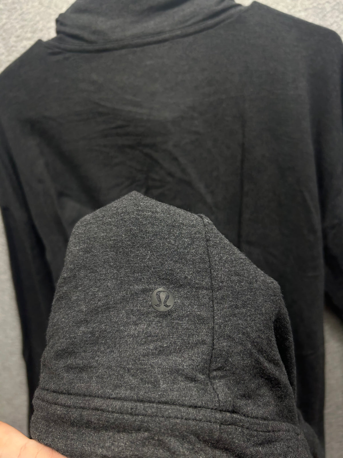 Lululemon Twisted & Tucked Long Sleeve Size 6 Heathered Mod Black