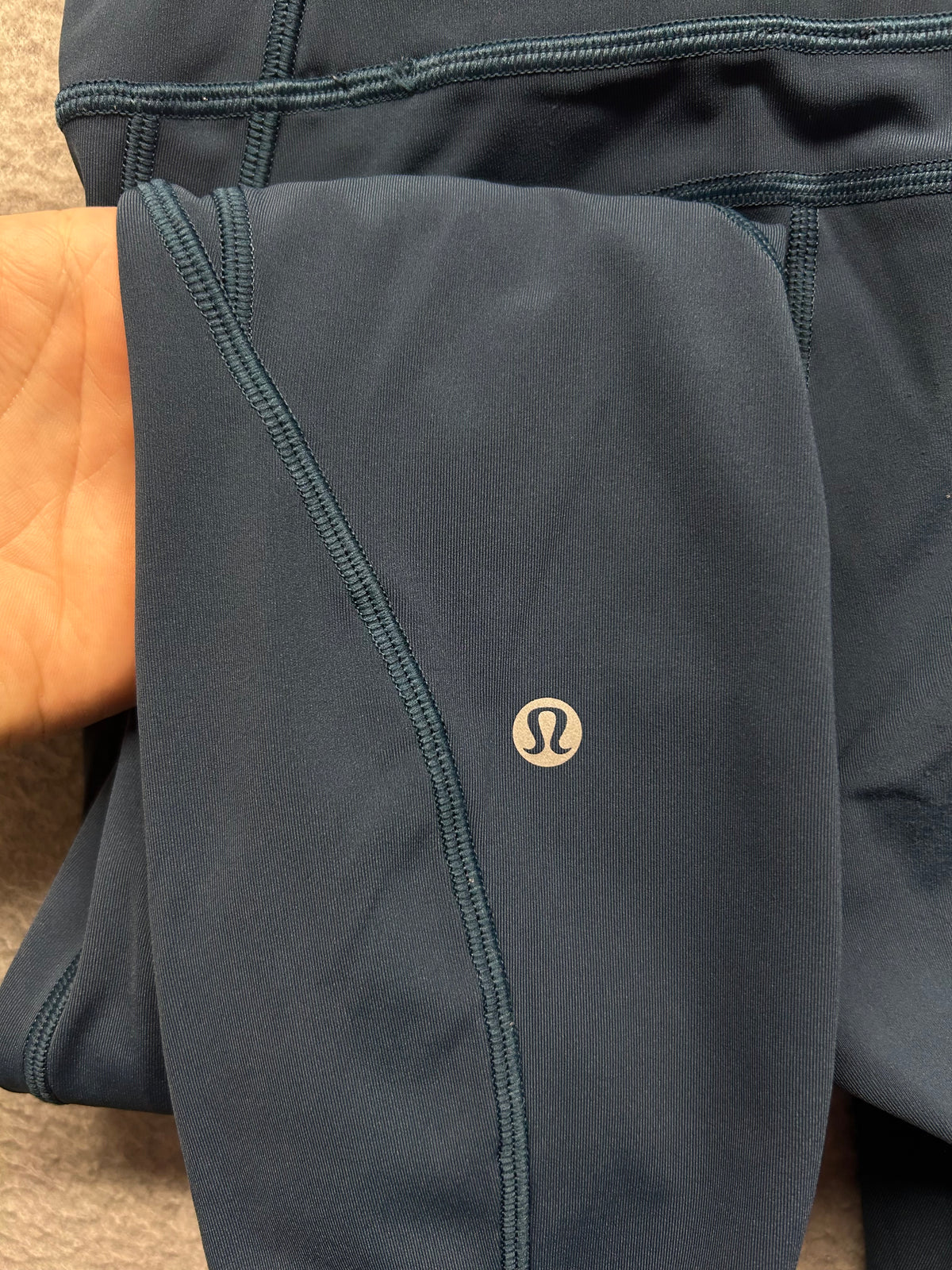 Lululemon Time To Sweat Crop 23" Size 2 Night Diver