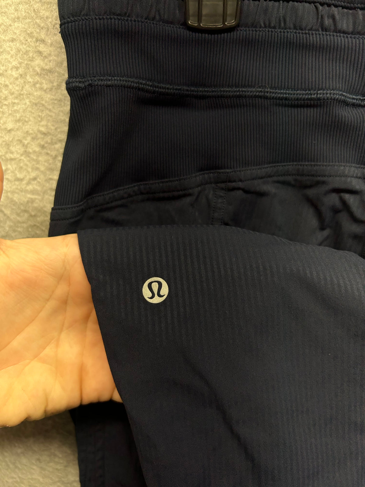 Lululemon Dance Studio Crop II Unlined 20" Size 4 True Navy