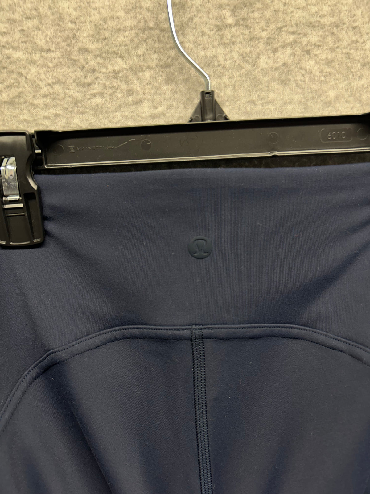 Lululemon Instill High-Rise Tight 25" Size 4 True Navy