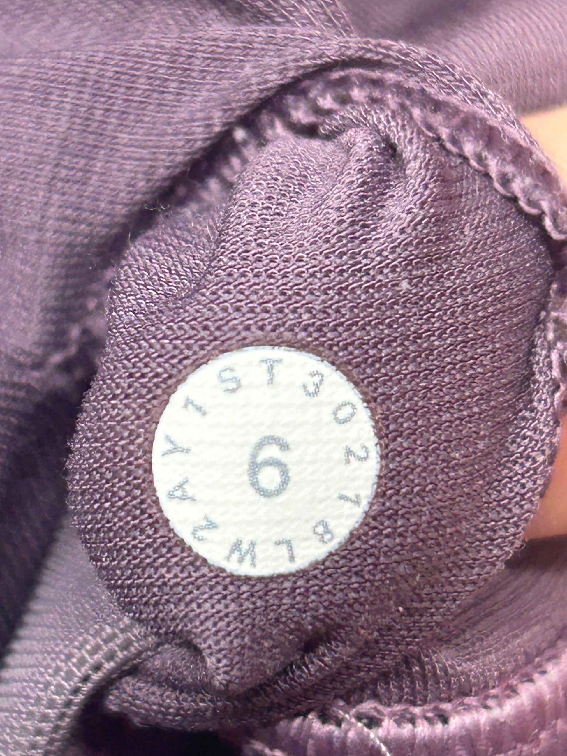 Lululemon Energy Bra Long Line Size 6 Shadowed Smoked Mullberry