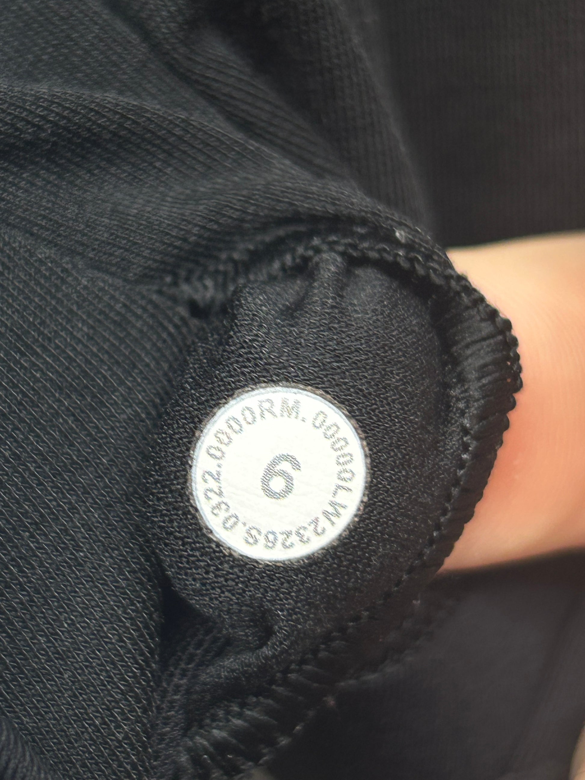 Lululemon Energy Bra Size 6 Black