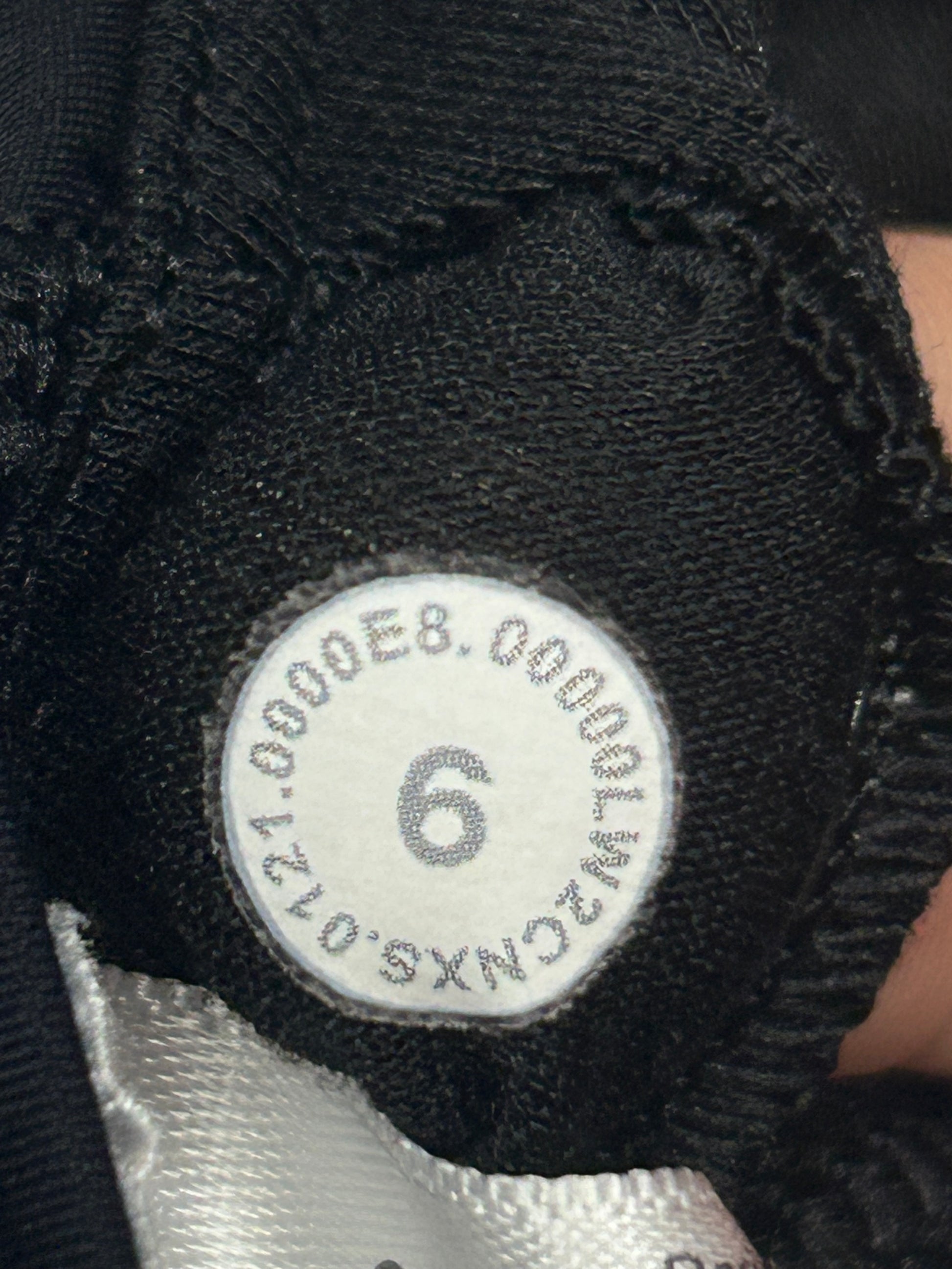 Lululemon Radiant Motion Bra Medium Support, B/C Cups Size 6 Black