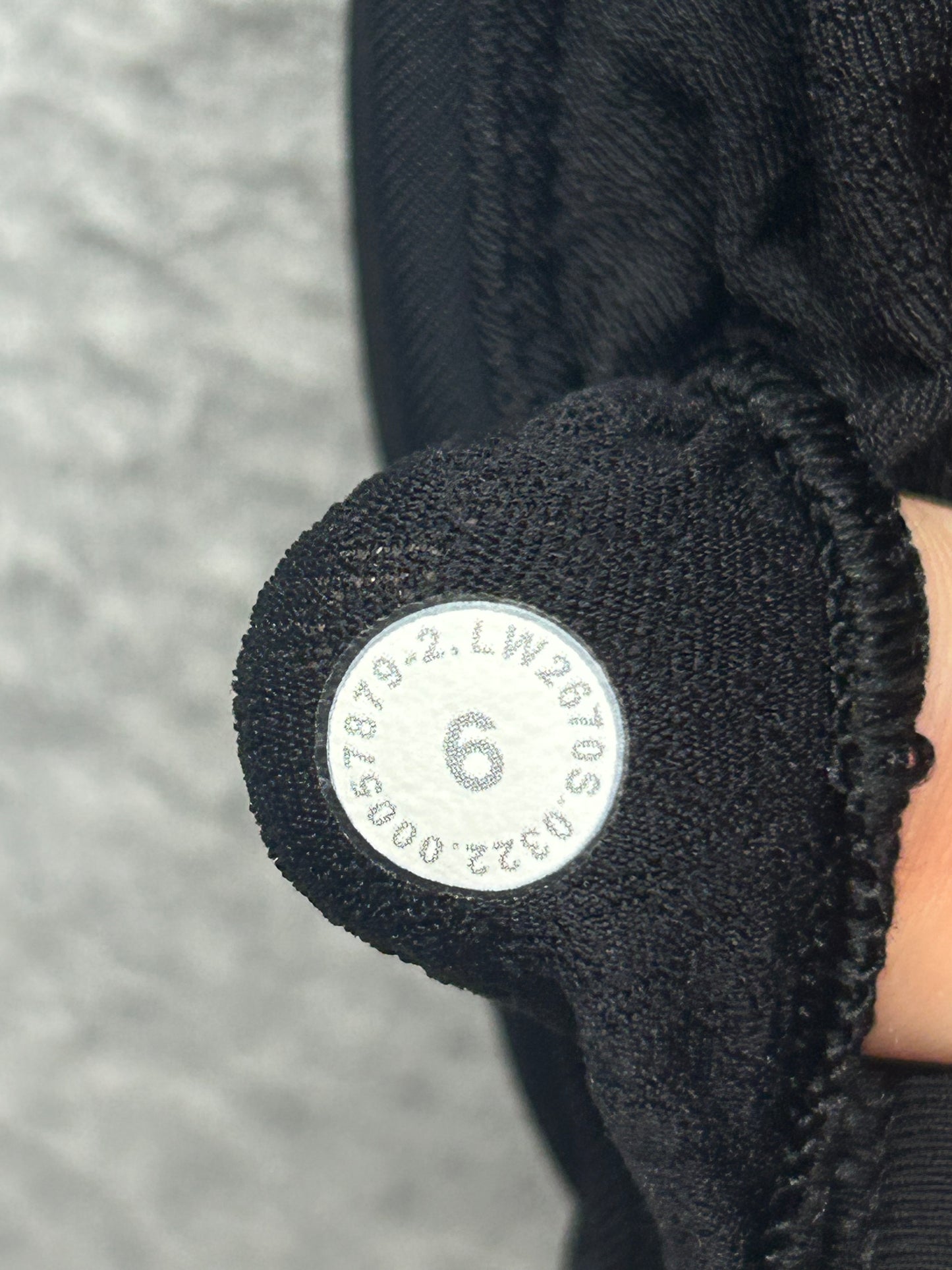 Lululemon Free To Be Bra (Wild) Size 6 Black