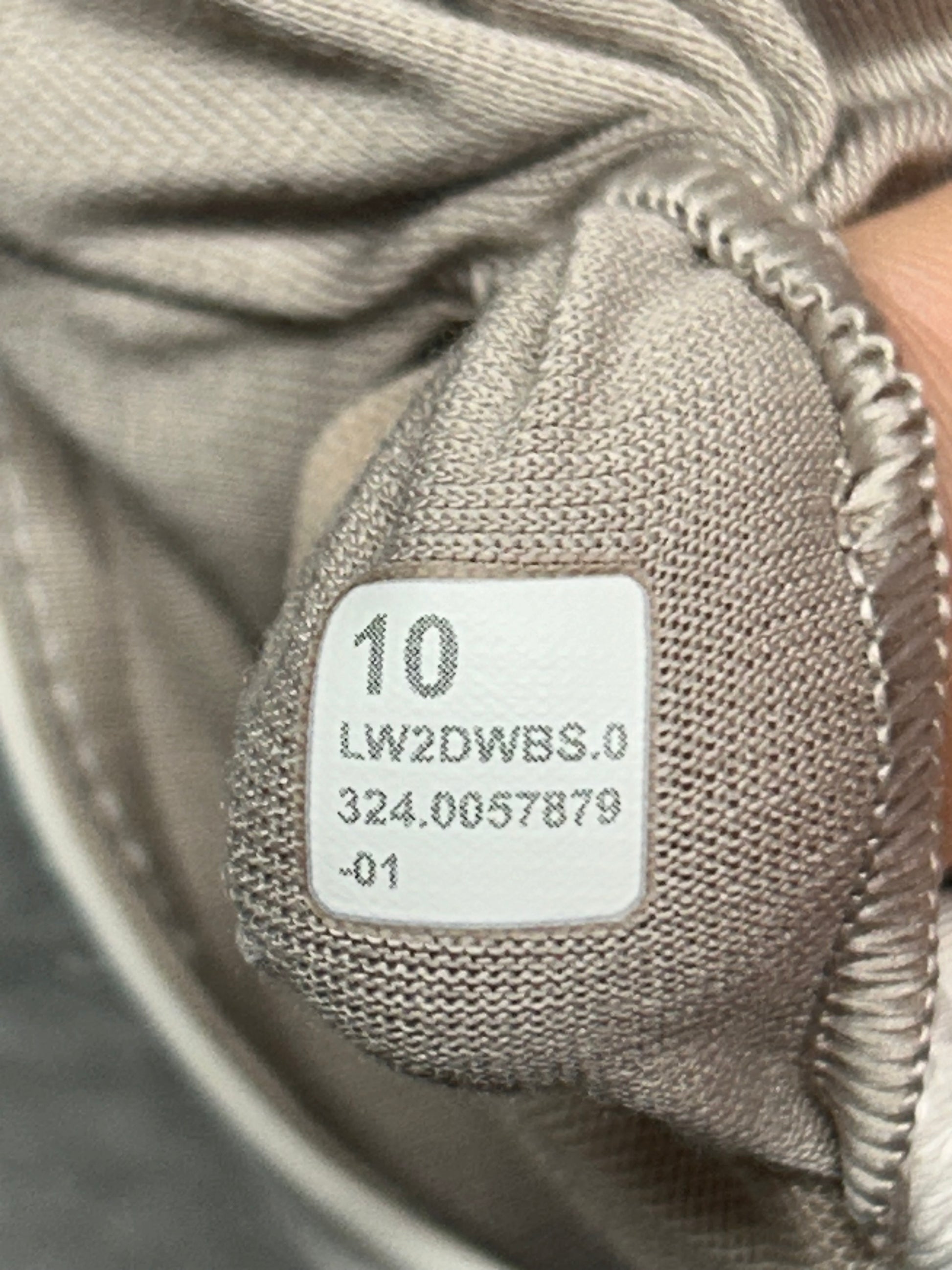 Lululemon Envital Bra Medium Support, D/DD Cup Size 10 White