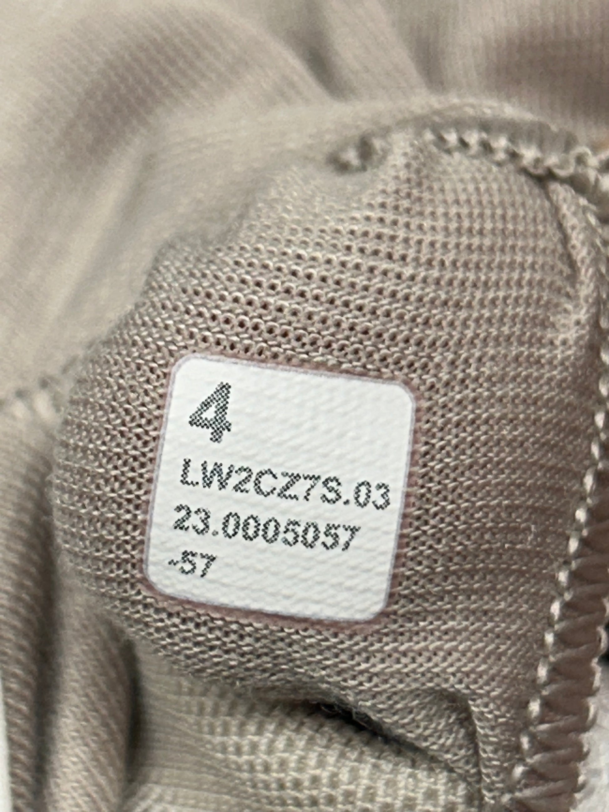 Lululemon Flow Y Nulu Longline Bra Light Support, A–C Cups Size 4 White