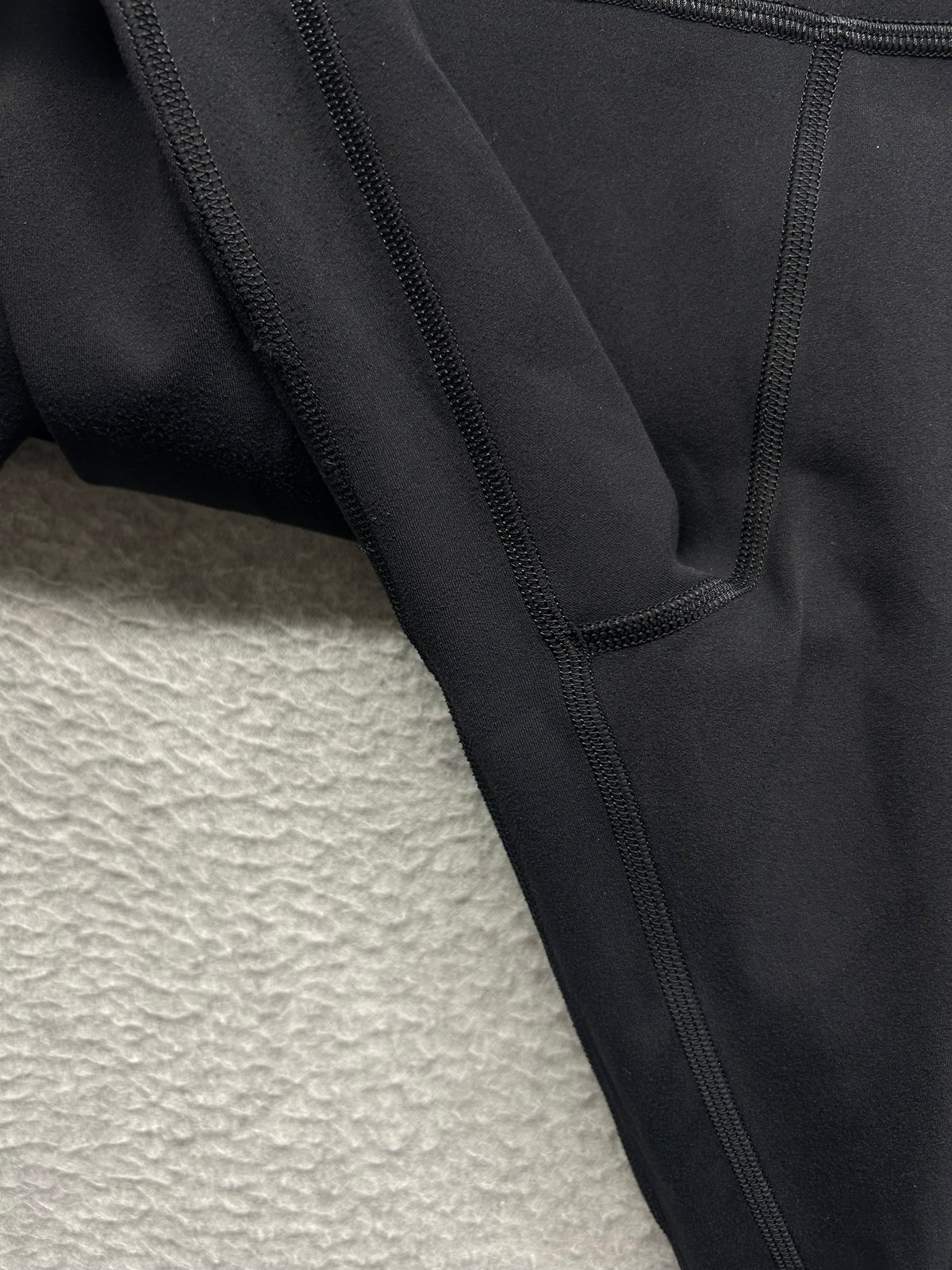Lululemon Align Crop 21" Size 14 Black