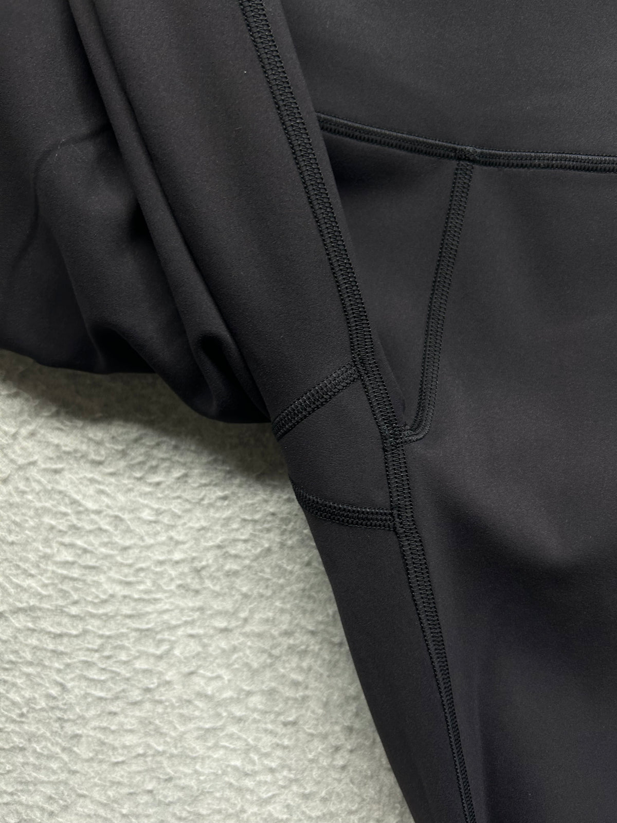 Lululemon Wunder Train High-Rise Tight 25" Size 6 Black Granite