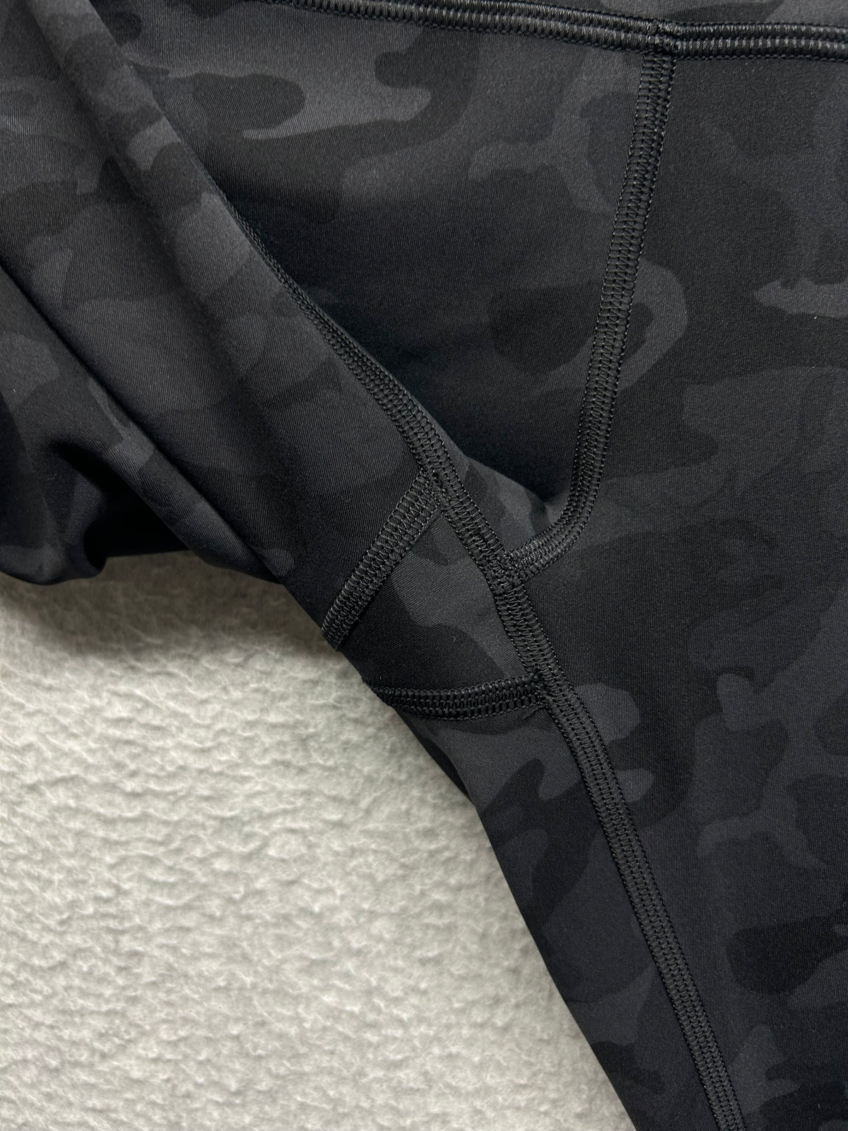 Lululemon Wunder Train High-Rise Crop 21" Size 6 Heritage 365 Camo Deep Coal Multi