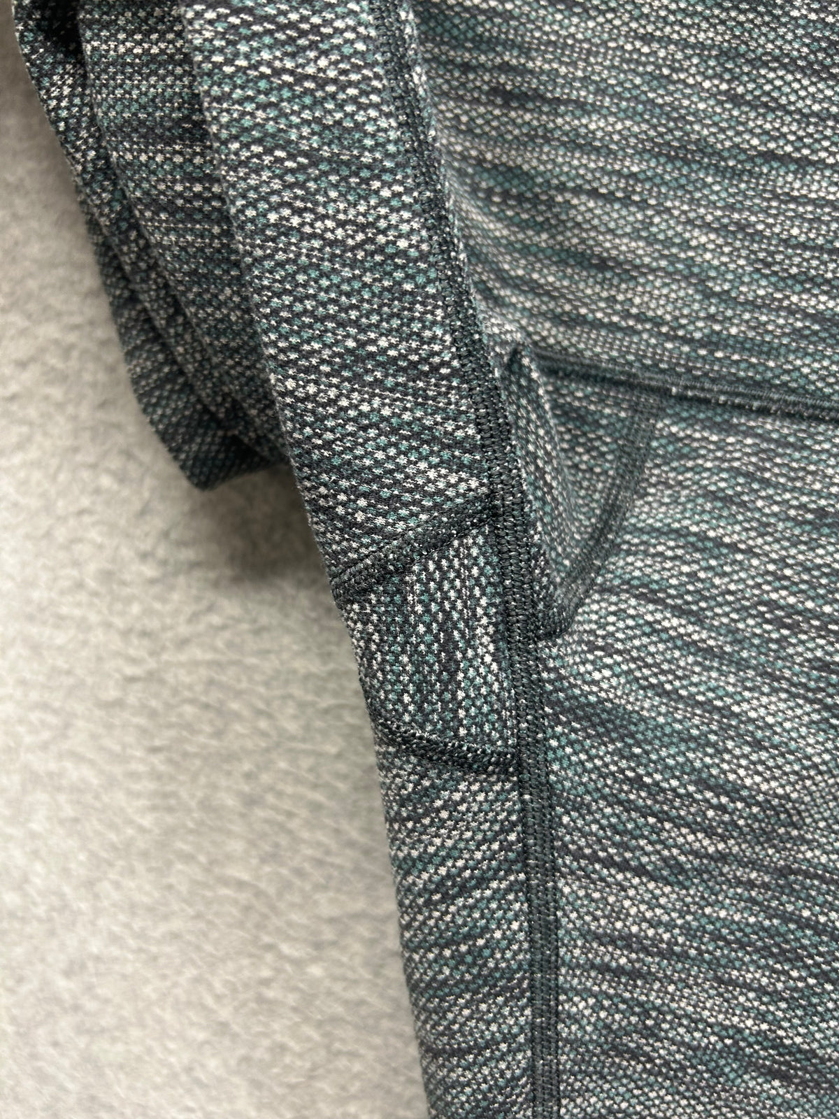 Lululemon Wunder Under Crop II Size 6 Diamond Jacquard Space Dye Green Slate