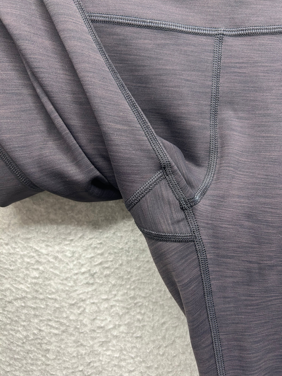 Lululemon Invigorate High-Rise Tight 25" Size 6 Heathered Black