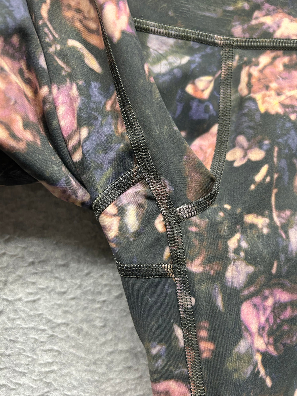 Lululemon Fast & Free Full Length Tight Nulux 28" Size 6 Frosted Rose Multi