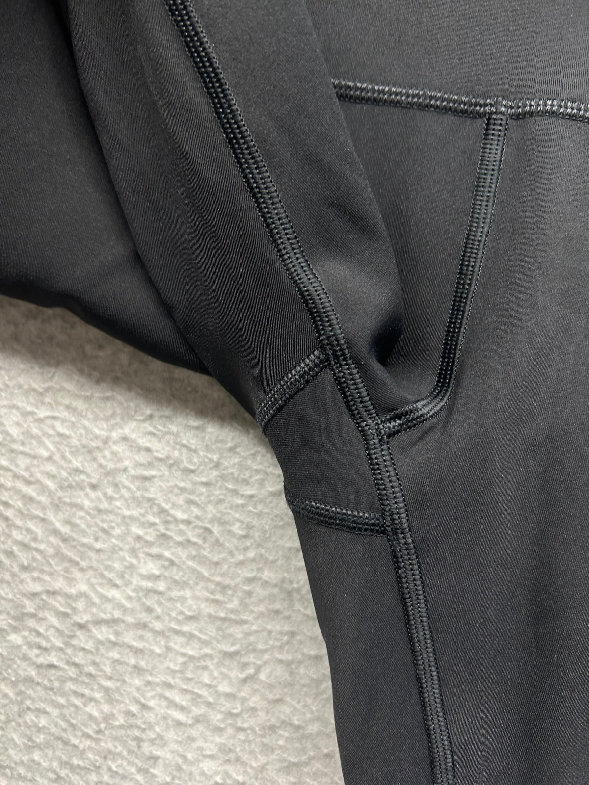 Lululemon Wunder Under Crop High-Rise Full-On Luxtreme 23" Size 6 Black