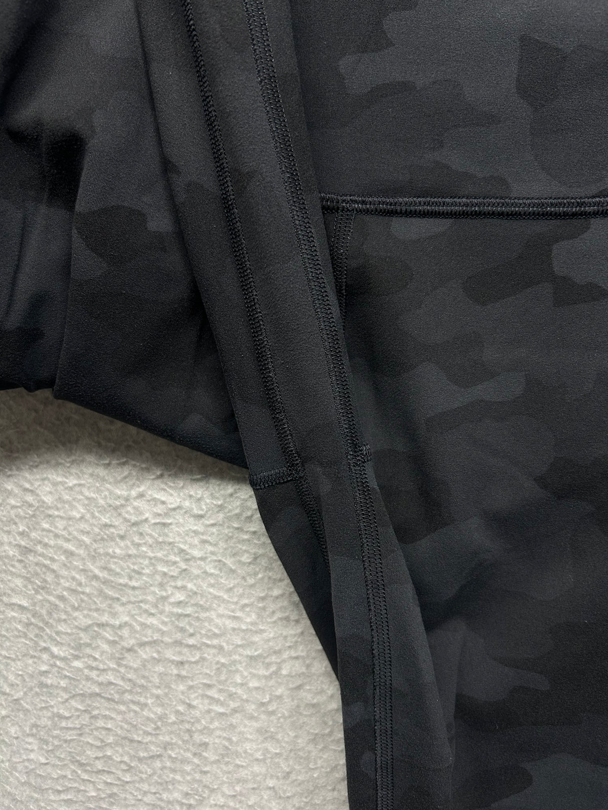 Lululemon Align Pant 28" Size 8 Heritage 365 Camo Deep Coal Multi