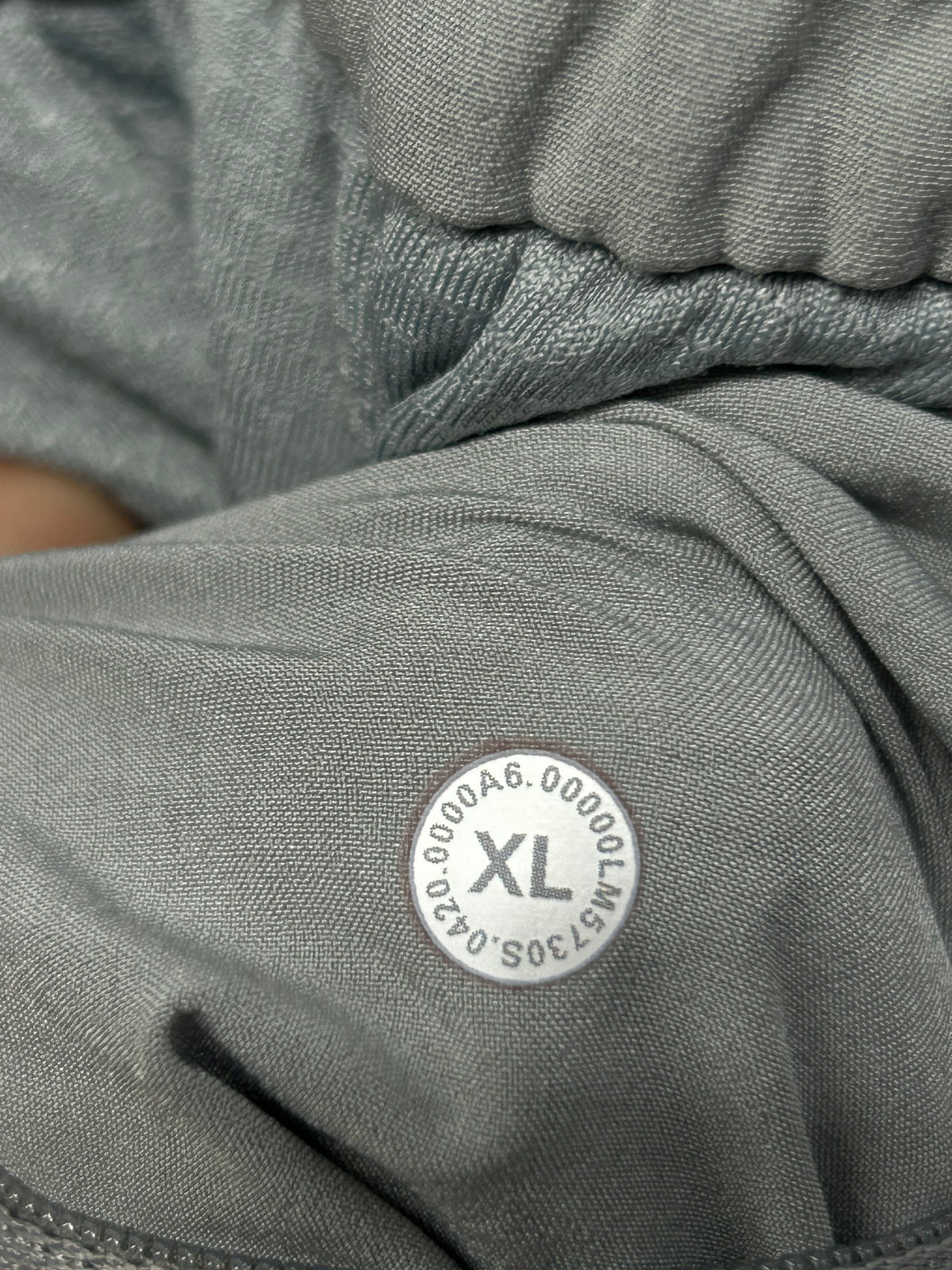 Lululemon License to Train Jogger 29" Size XL Silver Drop