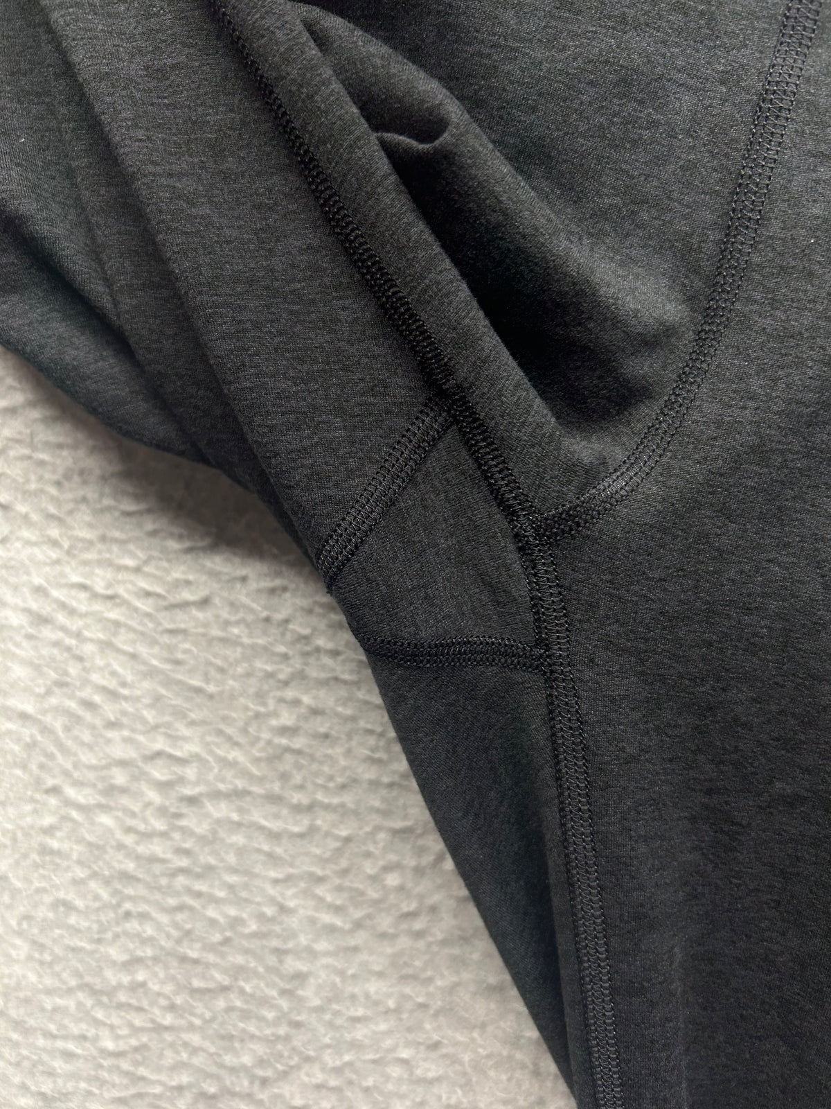 Lululemon Soft Sueded Split-Hem High-Rise Mini-Flare Pant Regular Size 6 Black / Black