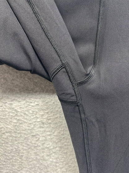 Lululemon Speed Up Tight Tall 31" Size 6 Black