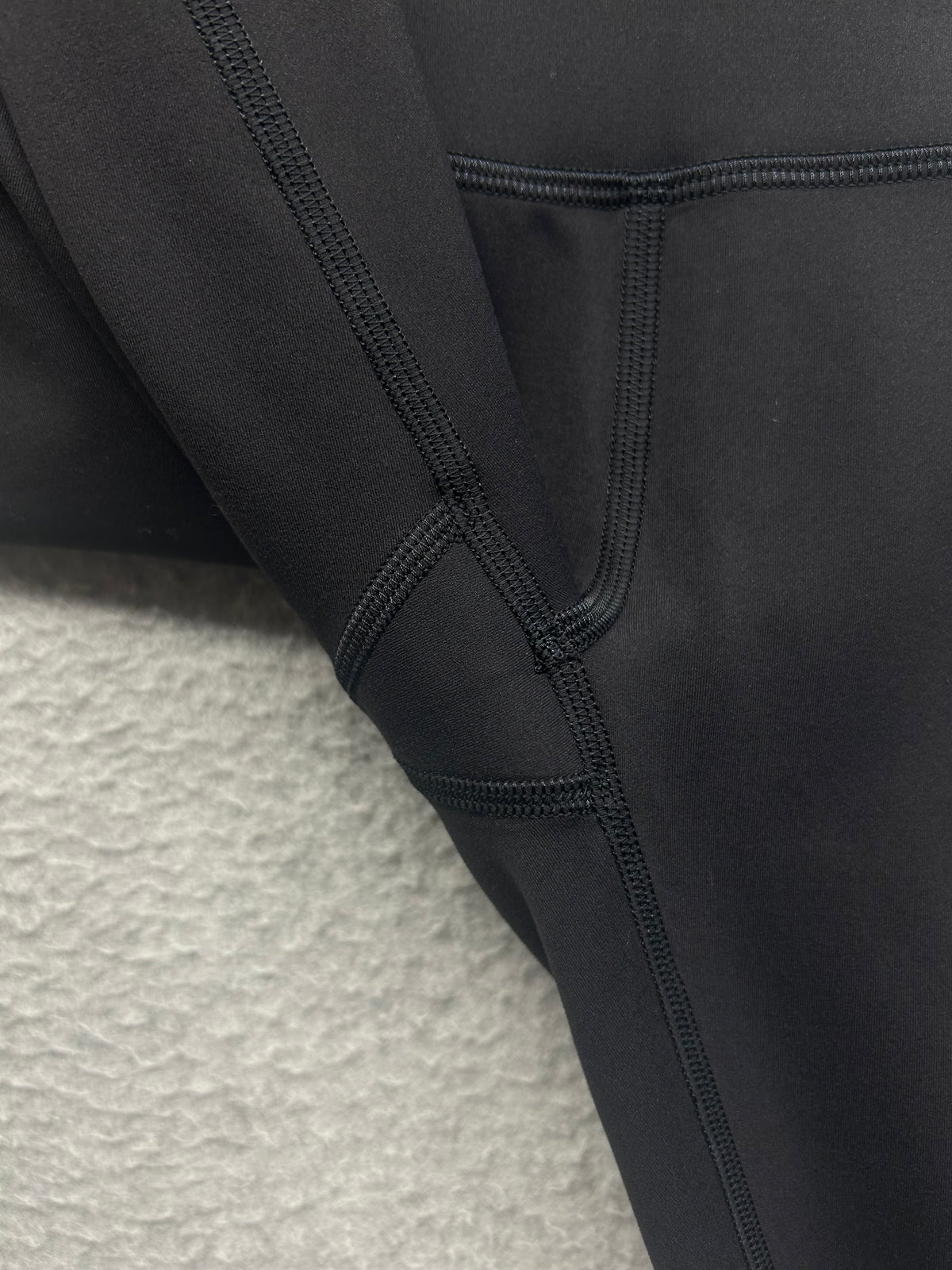 Lululemon Wunder Train High-Rise Crop 23" Size 0 Black (First Release)