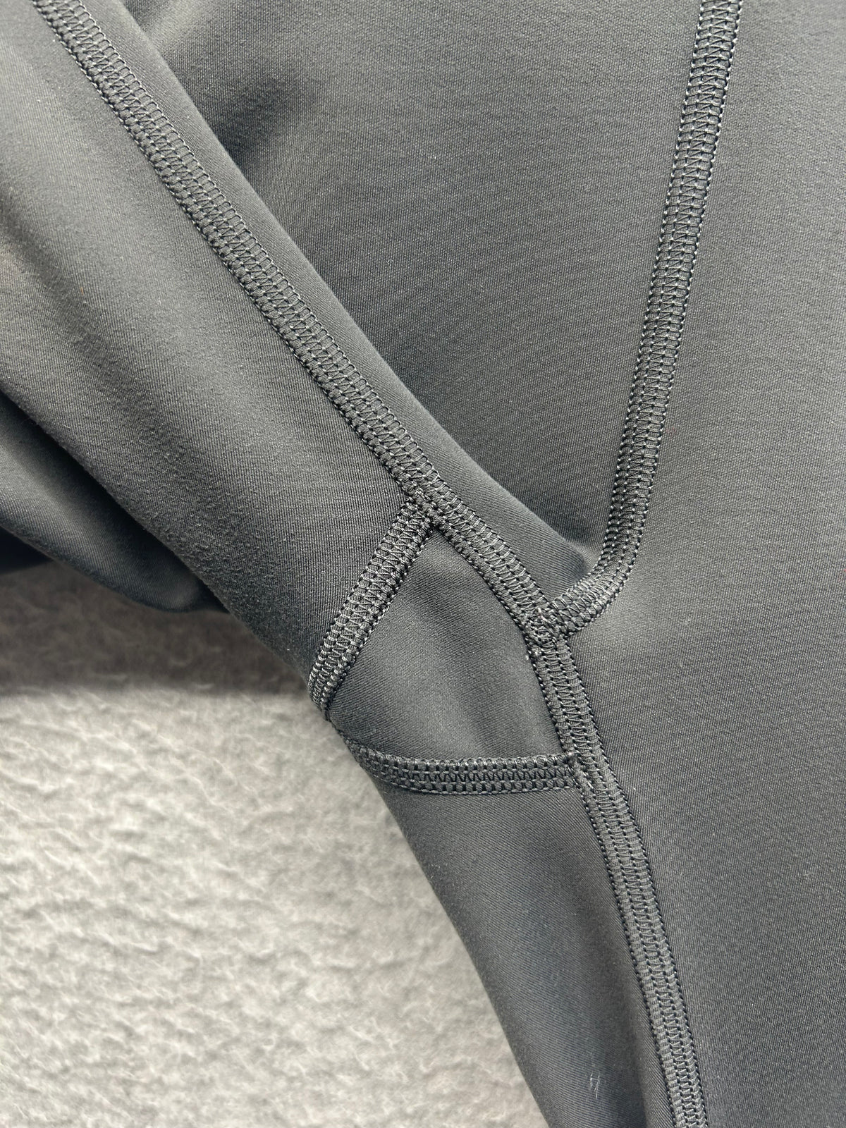 Lululemon InStill High-Rise Tight 25" Size 2 Graphite Grey