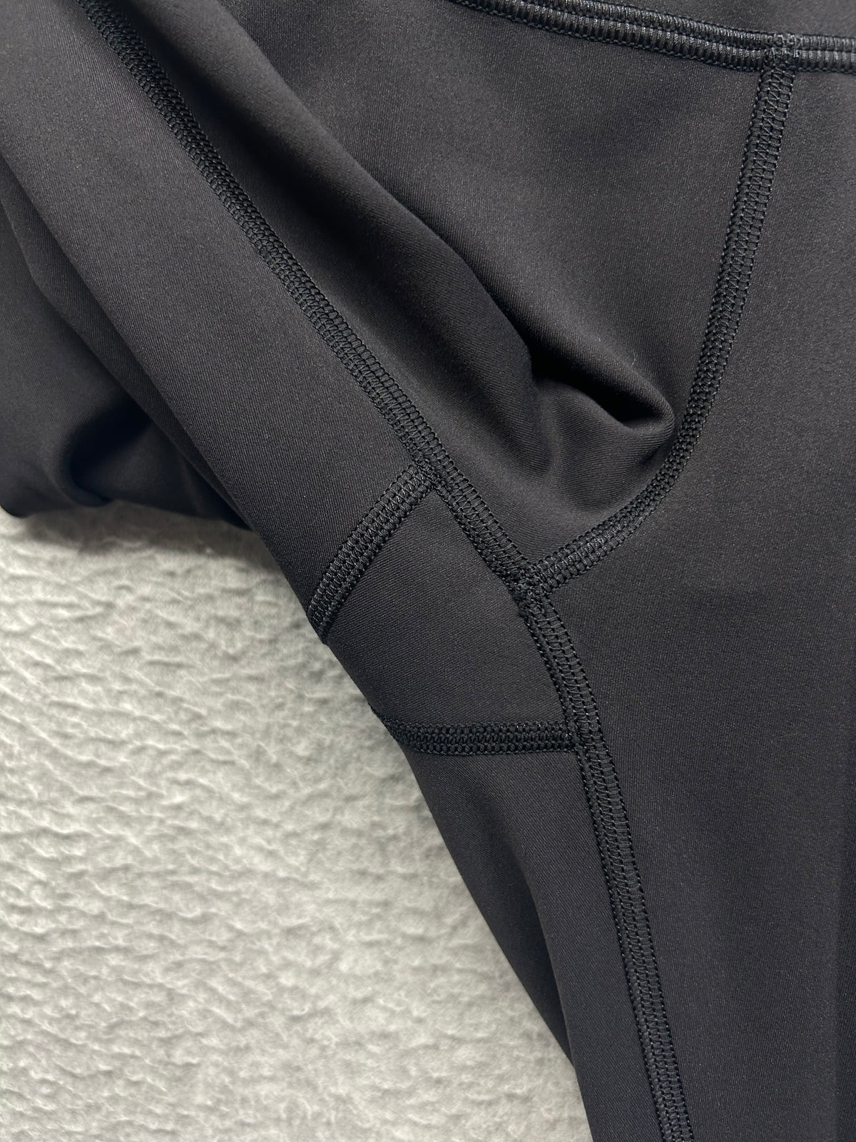 Lululemon Wunder Train High-Rise Tight 28" Size 4 Black