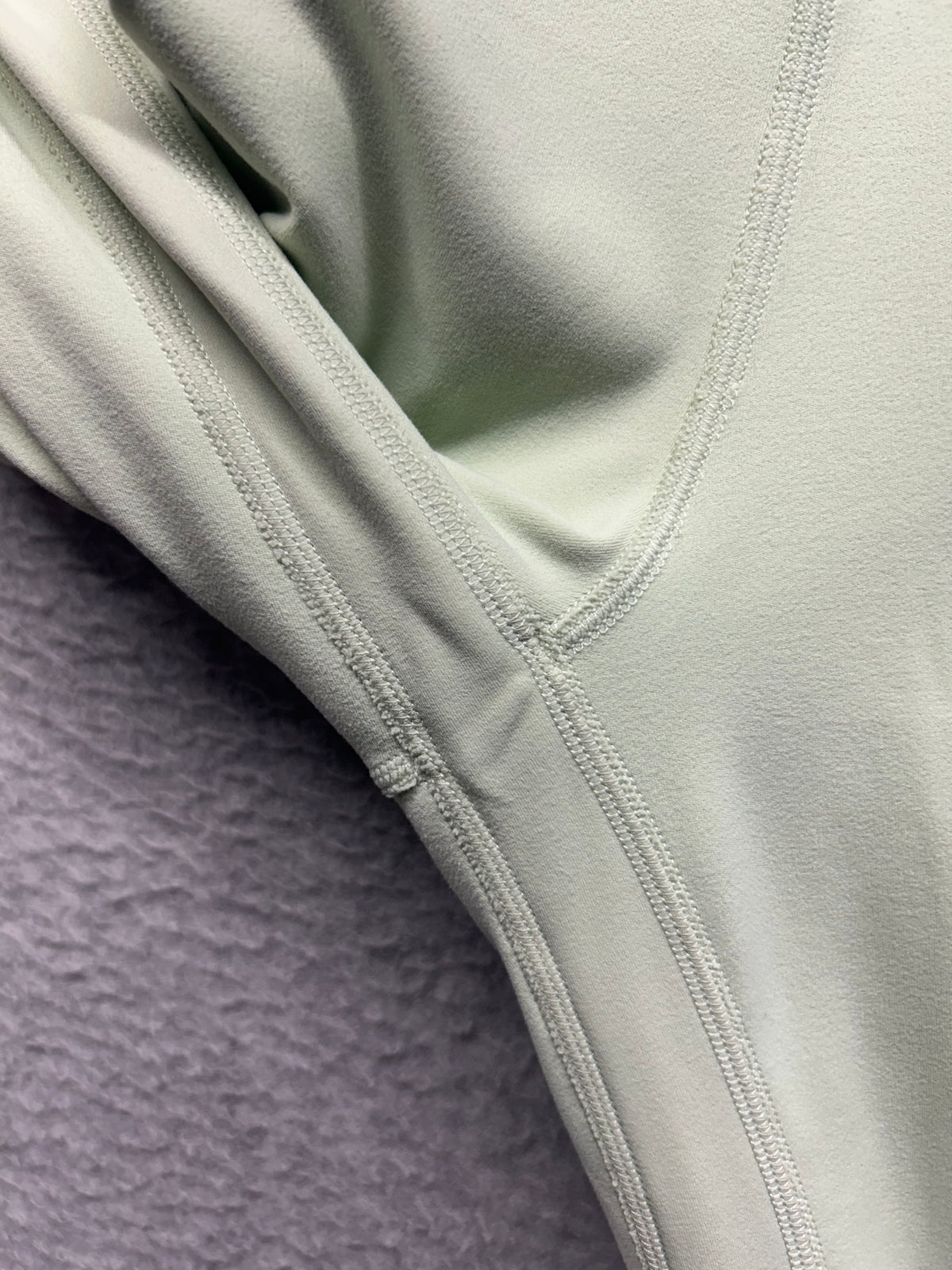 Lululemon Align High-Rise Crop 23" Size 4 Creamy Mint