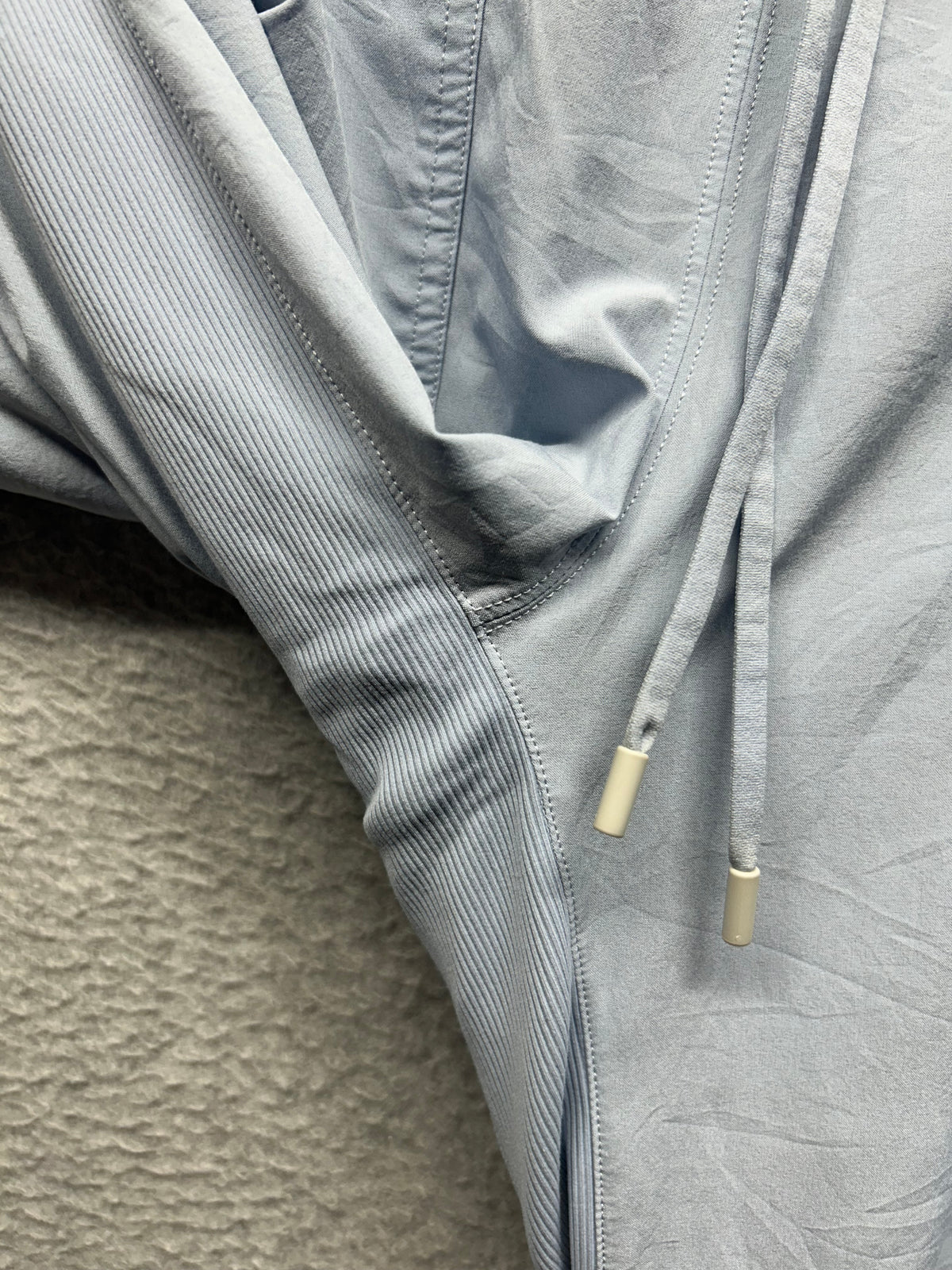 Lululemon Beyond the Studio Crop Size 4 Blue Linen