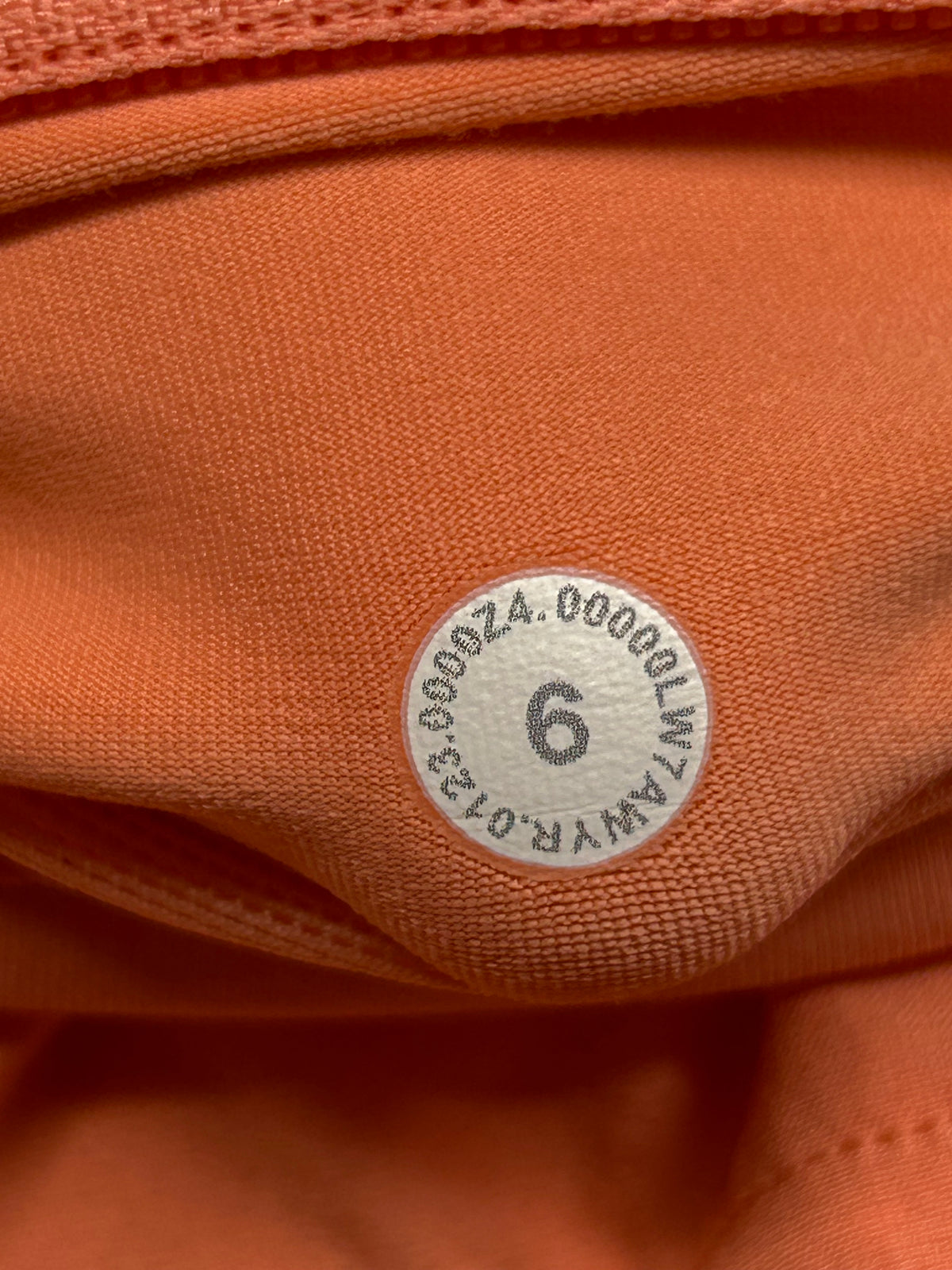 Lululemon Speed Up Low-Rise Lined Short 2.5" Size 6 Sunny Coral