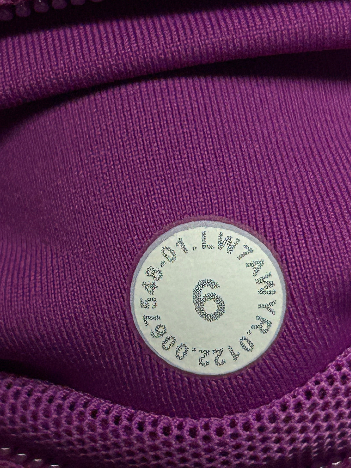 Lululemon Speed Up Low-Rise Lined Short 2.5" Size 6 Magenta Purple