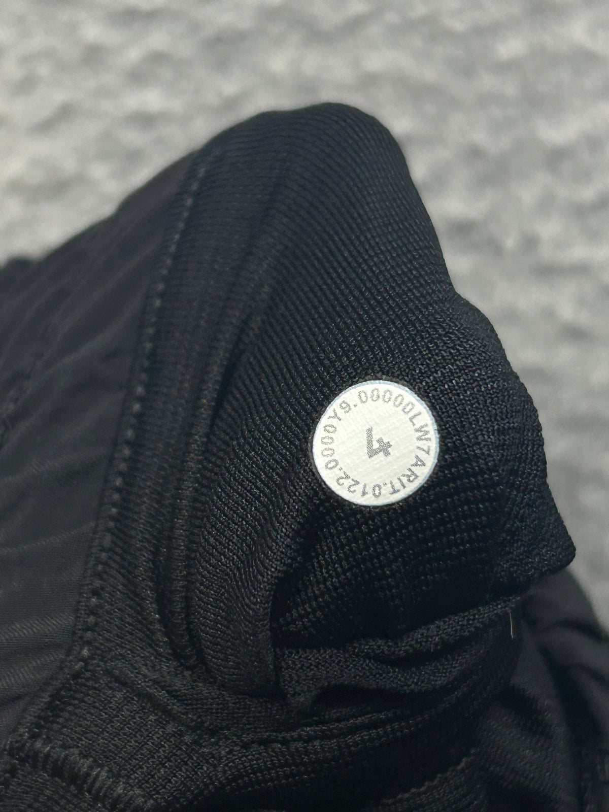Lululemon Hotty Hot Short High-Rise Long 4" Size 4 Black
