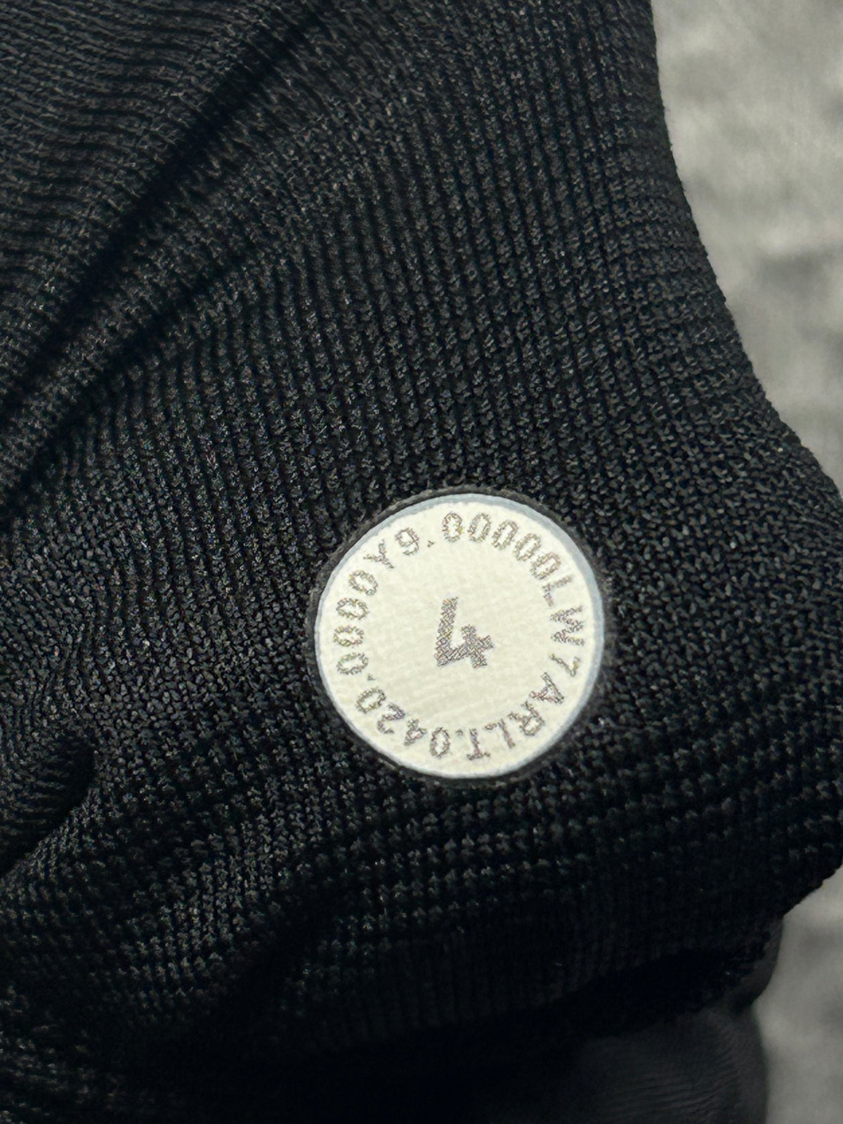 Lululemon Hotty Hot Short II Long 4" Size 4 Black