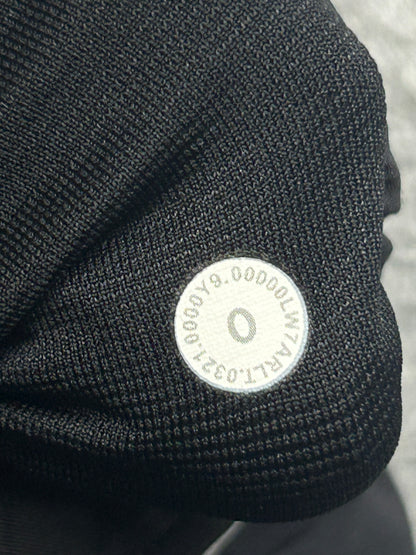 Lululemon Hotty Hot Short II Long 4" Size 0 Black